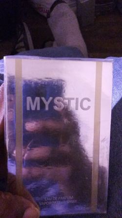 Women's perfume mystlc