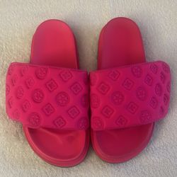 Size 8/12 Slippers 