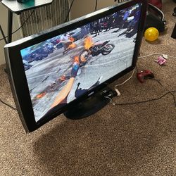 Vizio Tv About 30 Or 40 Inches 