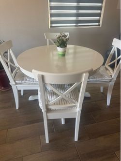 Dining room set