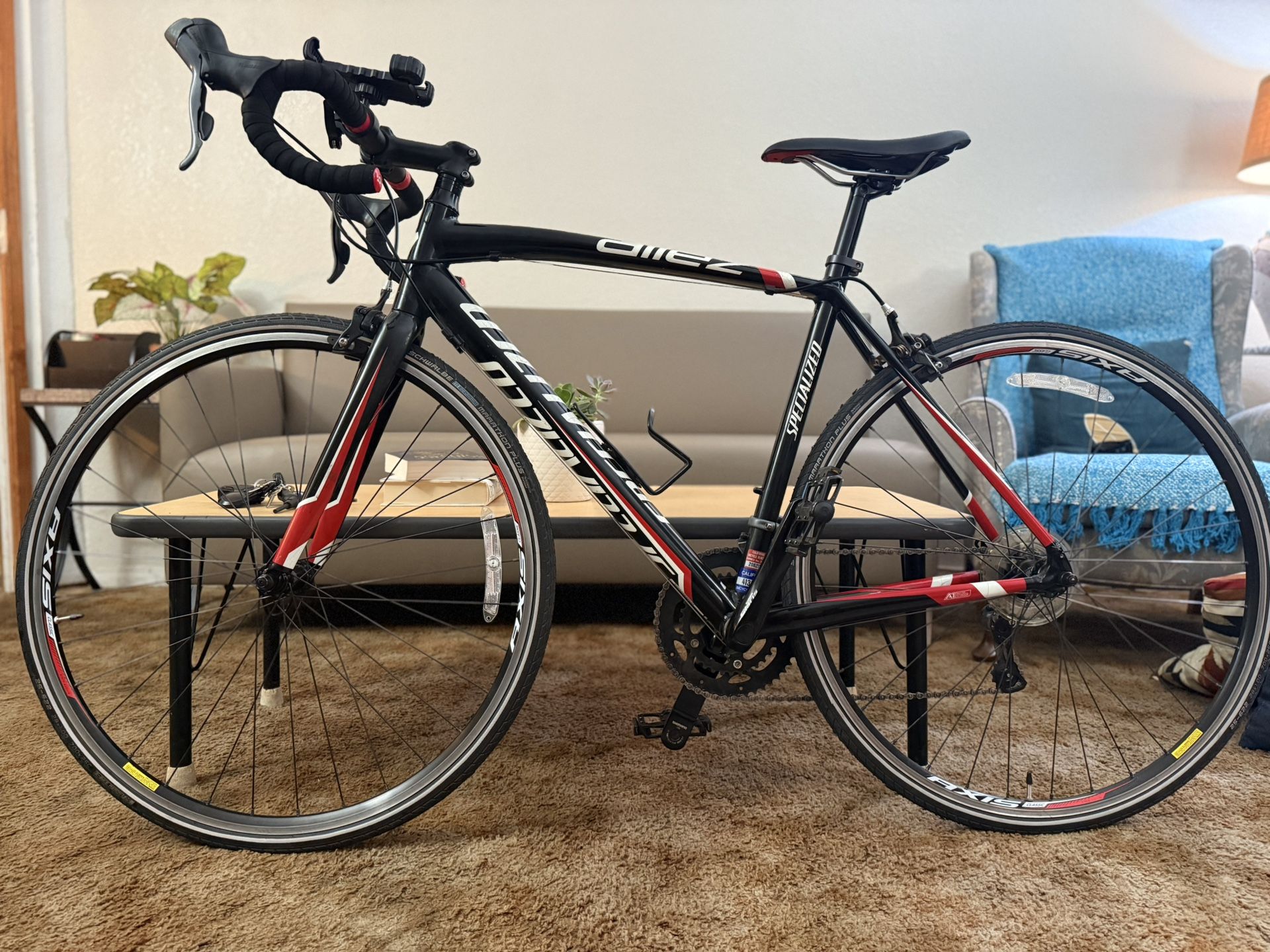 Lightweight Specialized Allez Road Bike