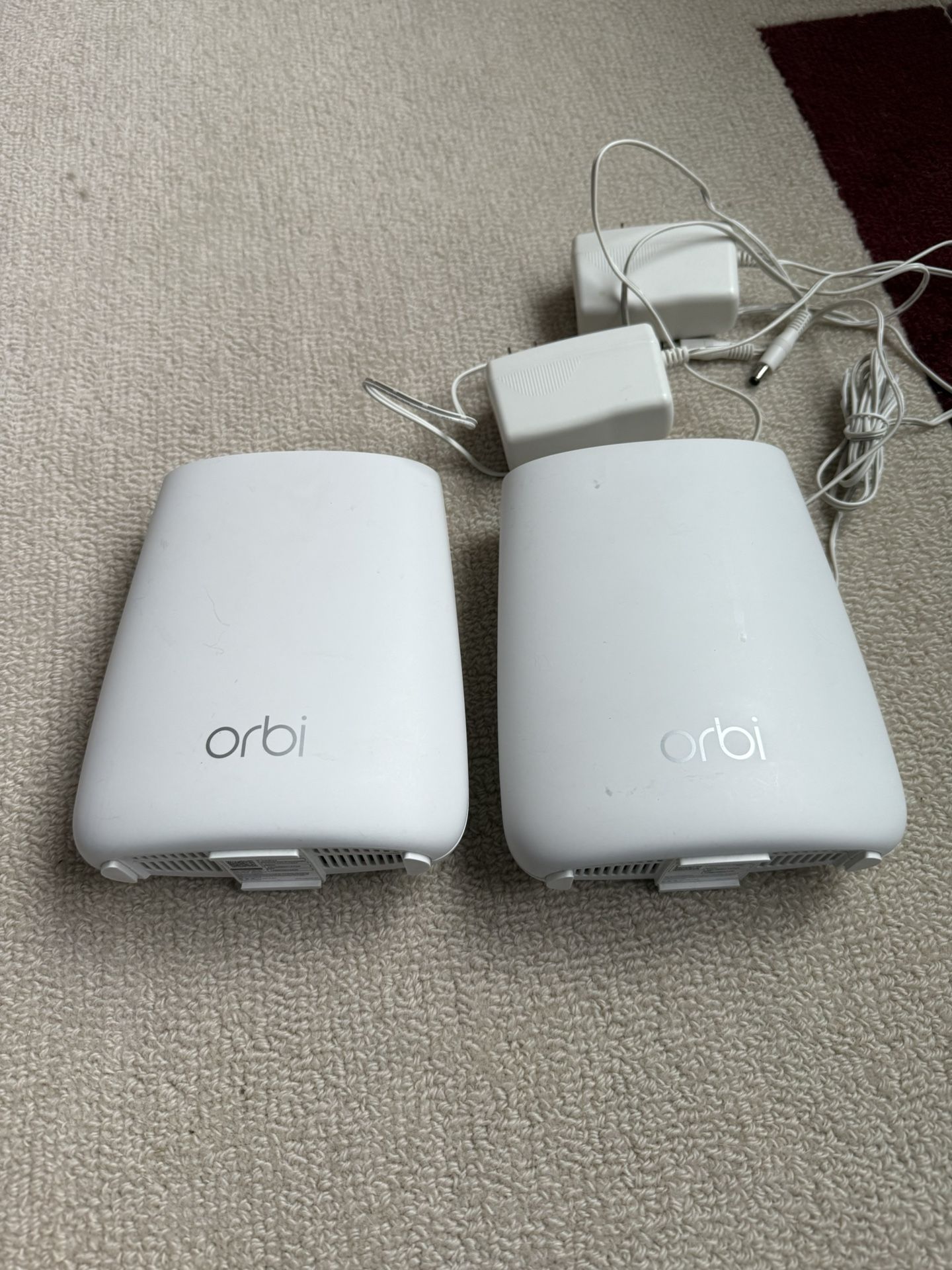 Orbi RBS20 Mesh WiFi System – Router + Satellite