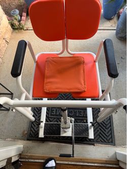 Bed to toilet patient lifting chair