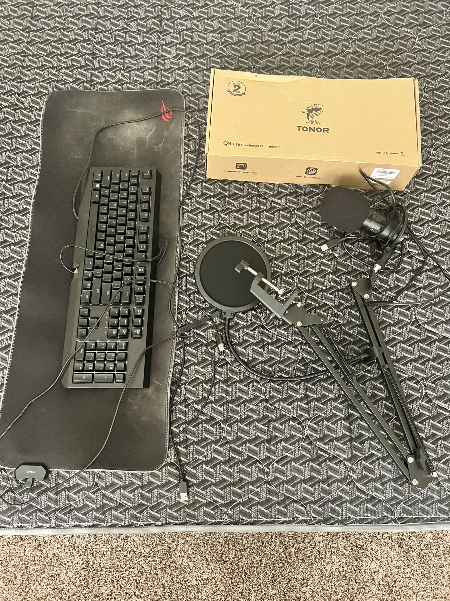 Razor Keyboard & Tonor Mic