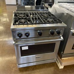 Viking 30 Inch Wide Gas Stove 