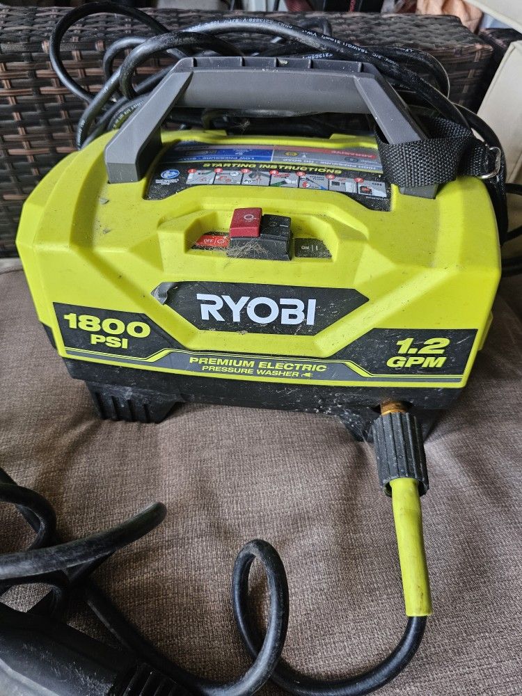 RYOBI powerwasher 1800 PSI Like New