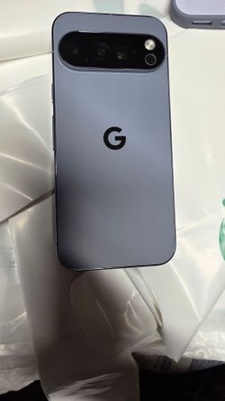Unlocked Google Pixel 10 pro 128gb like new