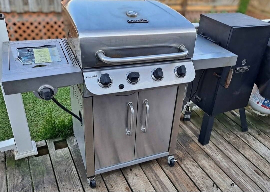 Charbroil Grill & Masterbuilt Smoker