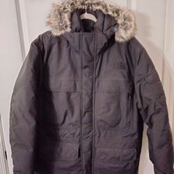 North Face - Brand New - Parka Series 550