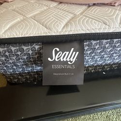 Queen Mattress & Box Spring 