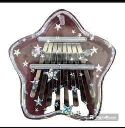 KALIMBA STAR SHAPED ACRYLIC 8-KEY MINI THUMB PIANO W/ LANYARD CHAIN - BRAND NEW