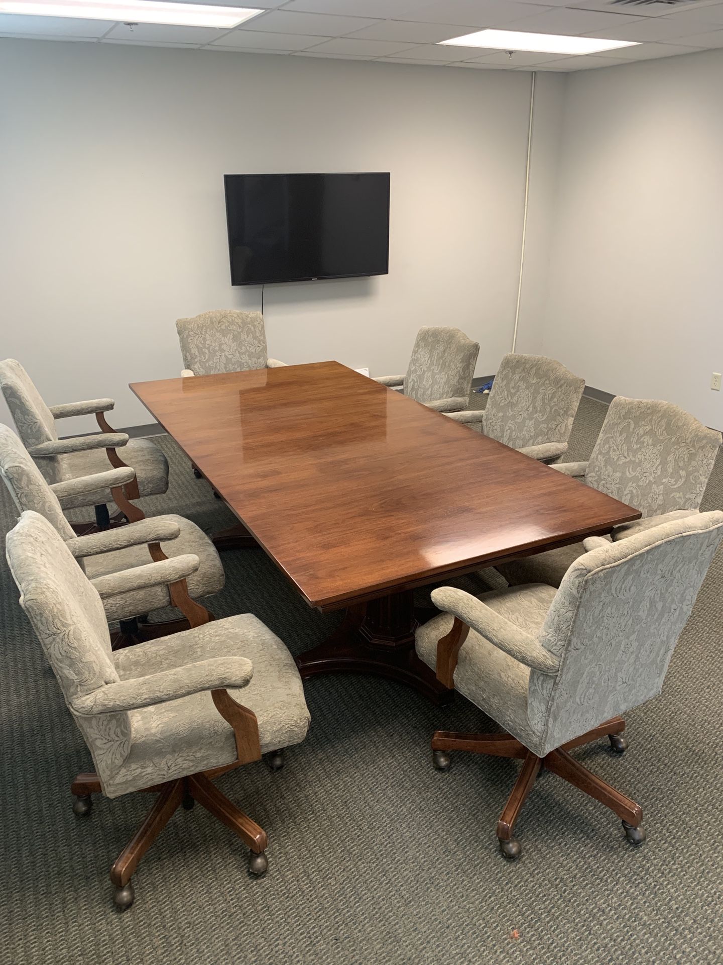 8 Chair Conference Table 8x4