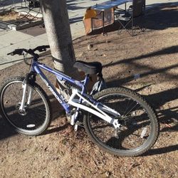 V2900 Bike