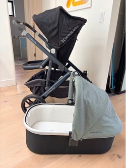 UPPAbaby Vista Stroller – Bassinet, Toddler Seat & Rain Shield
