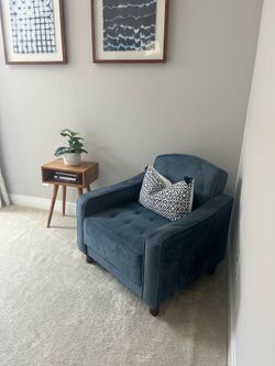 Blue accent chair