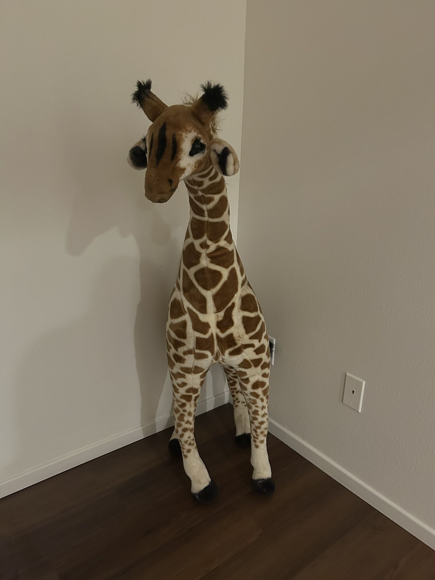 Stuffed Giraffe- Melissa and Doug