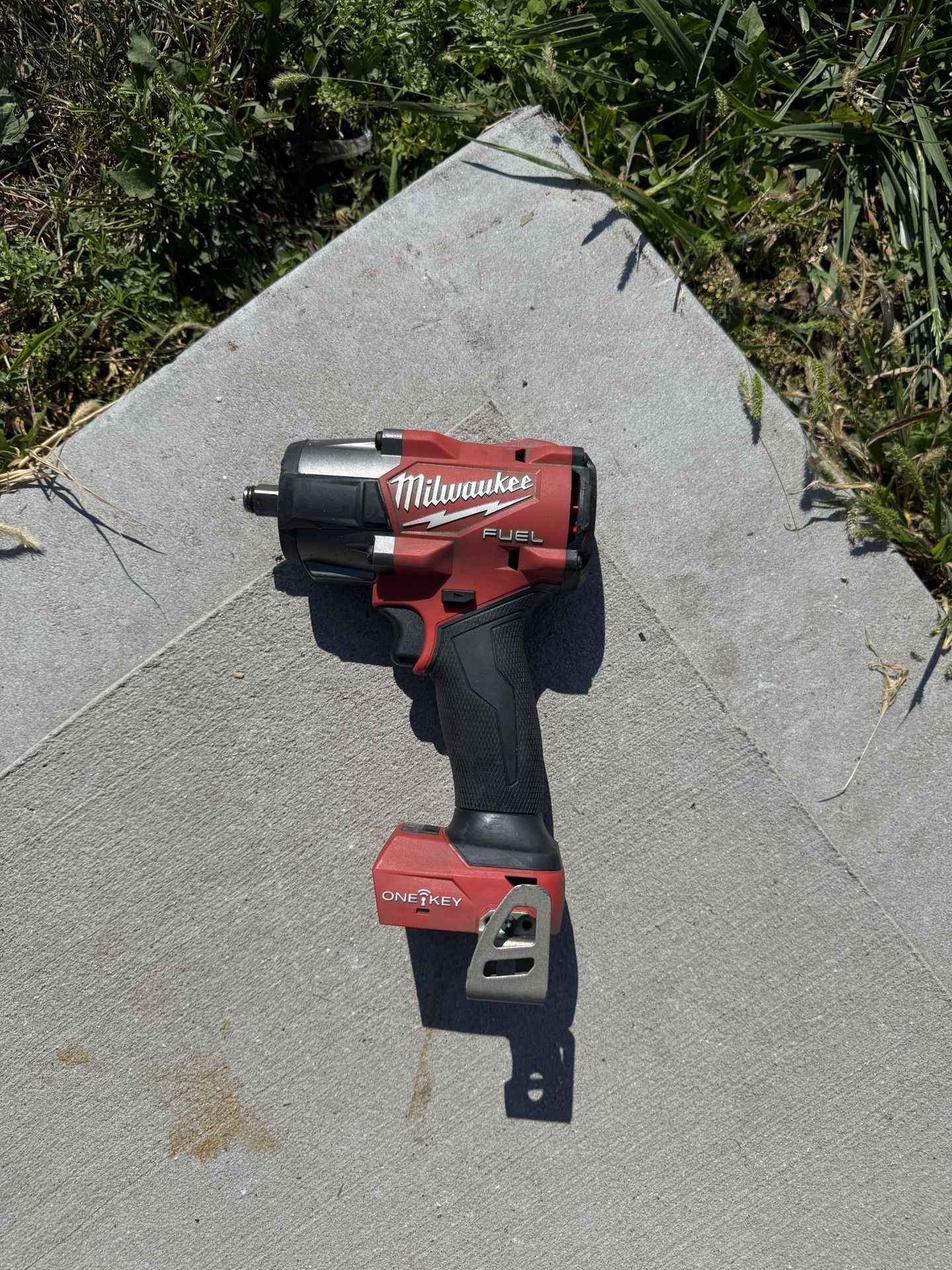 M18 FUEL 18-Volt Lithium-Ion Brushless Cordless 1/2 in. Controlled Mid-Torque Impact Wrench (Tool-Only)