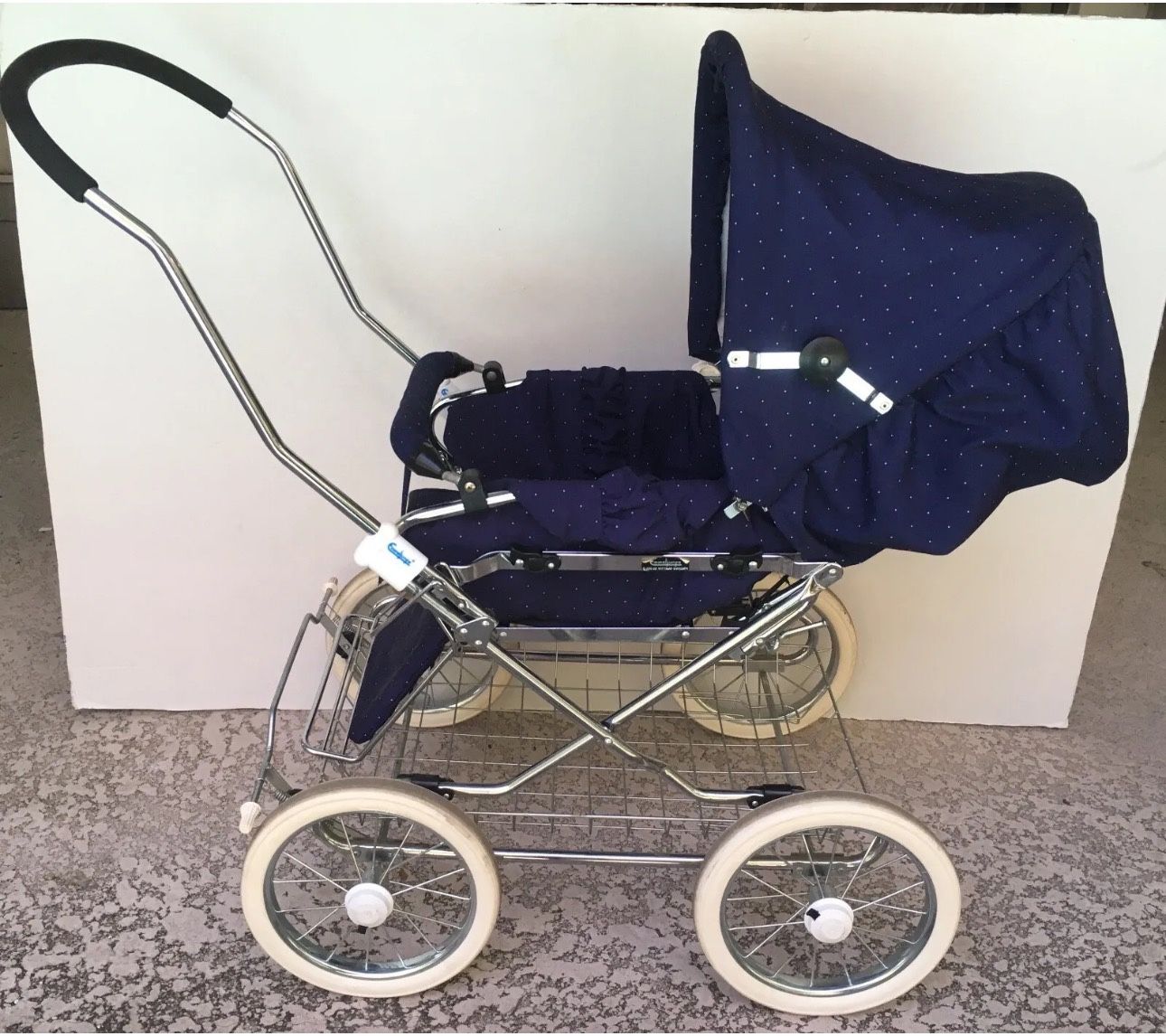EmmalJunga S-280 22 Baby Stroller. Very Good Condition