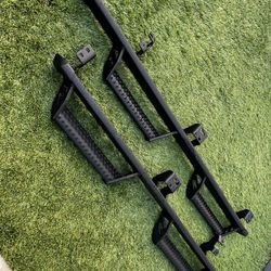 Toyota 4 Runner 2025 Predator Steps