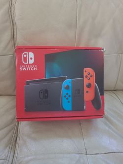 Nitendo Switch Bundle (pre-owned)
