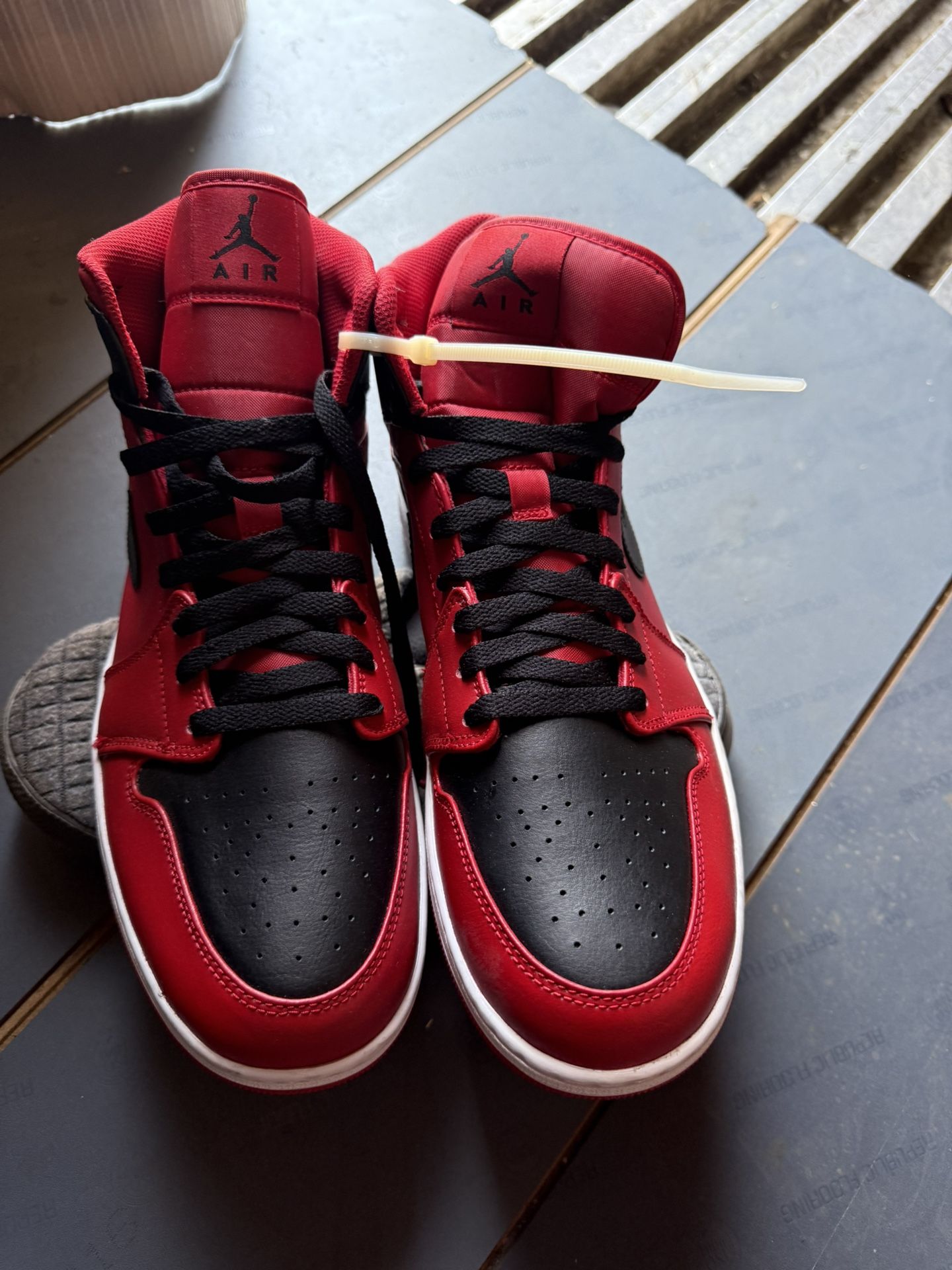 Nike Jordans Tennis Shoes $100 Size 12