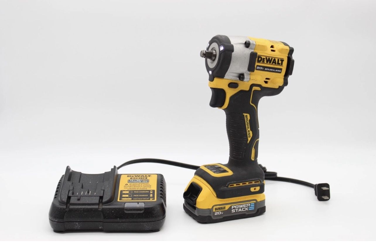 DeWalt Atomic 20V 3/8" Impact Wrench Hog Ring Anvil DCF923 5Ah Battery &Charger