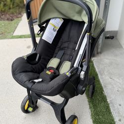 DOONA Sage Green Car seat / Stroller Combo