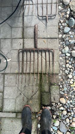 Antique 10 Tine Hay Pitchfork Cast-Iron