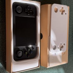 Ambernic Gaming console, built-in games