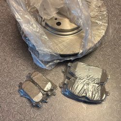 Front Rotor And Brake Pads For 2001-2007 Highlander