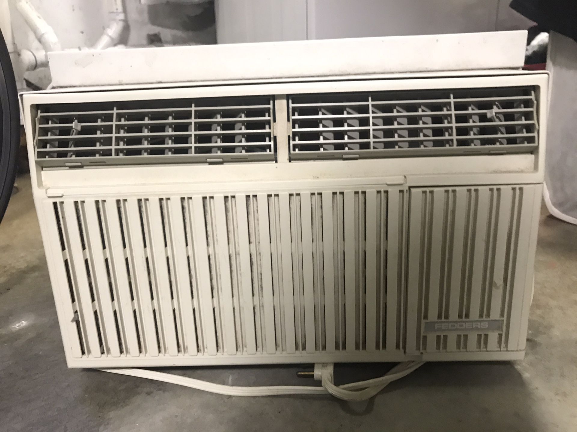 Fedders 8000 BTU Window Air Conditioner