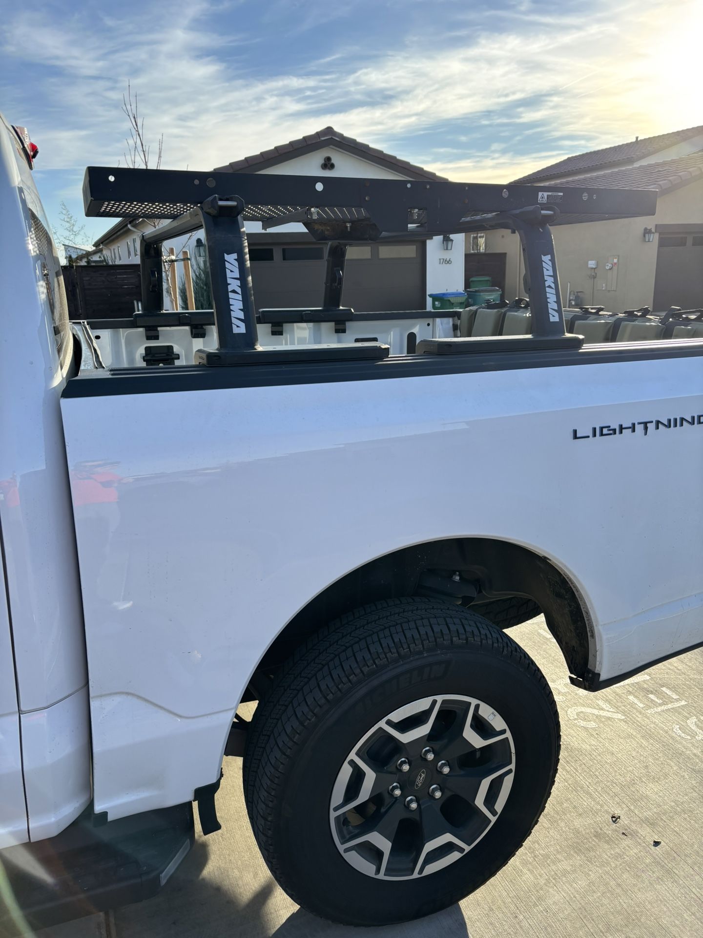 Yakima OutPost HD Truck Rack