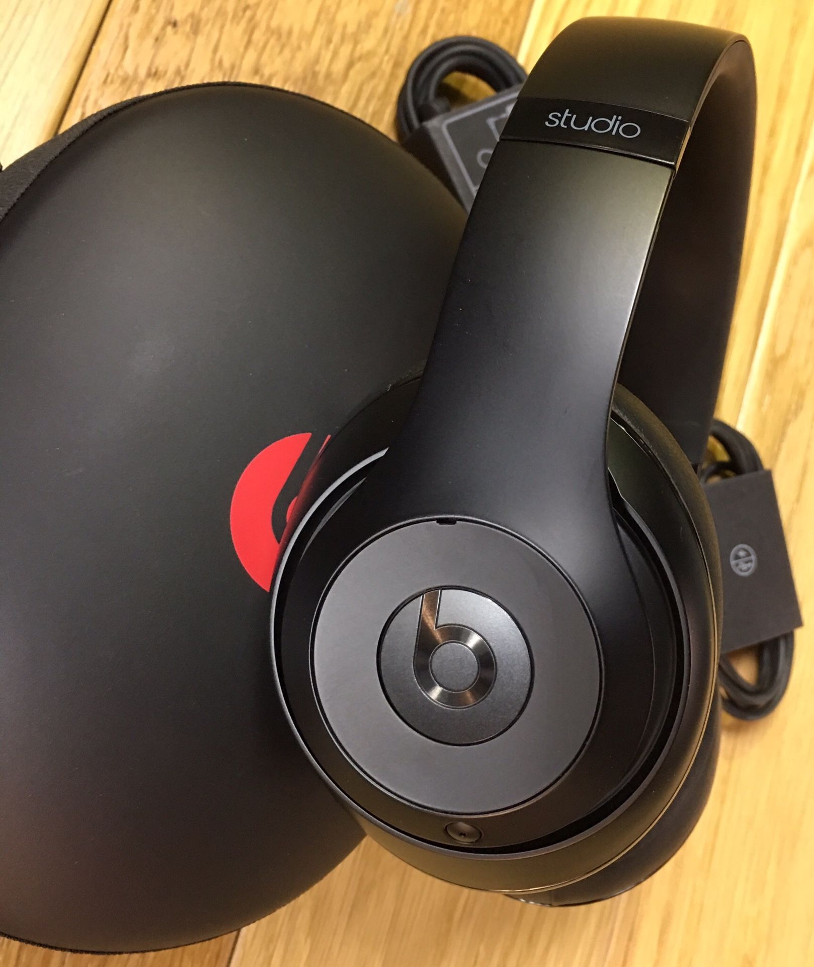Beats By. Dre Studio2 Bluetooth Wireless Noise Canceling Premium Headphones In Matte-Black