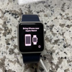 Apple watch 7000 Series 38mm Silver Apple Watch with Charger for