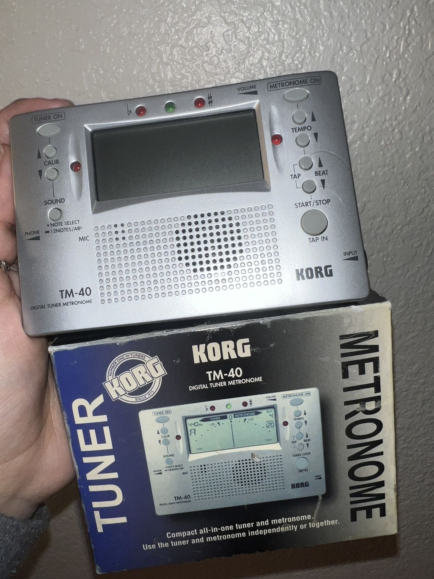 Tuner Korg TM - 40
