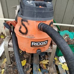 Rigid  Wet/Dry Shop Vacuum 14 Gallon w/ Hose