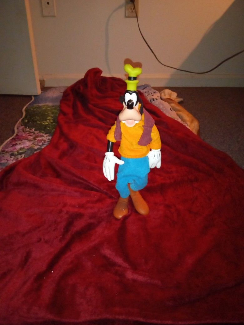 Vintage Goofy Figure