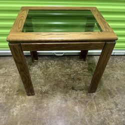 VTG Oak & Smokey Glass Accent/Side Table