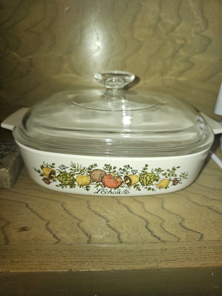 L'Echalote Vintage Casserole Dish from Corning Ware