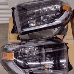 18-21 Toyota tundra SR/SR5  led DRL switch back headlights luces micas faros