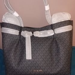 Michael Kors Tote