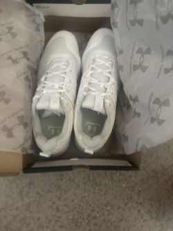 Under armour Ladies Size 12 Metal Cleats/Mens 10.5