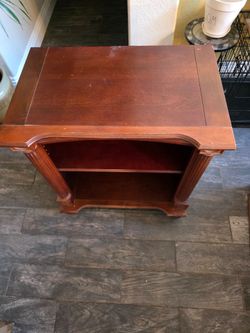 Side table/Book Shelf