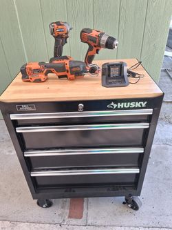 Craftsman Rolling Tool box NEW  with Ridgid Tool Set in Great Condition