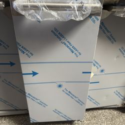 15" Electrolux Ice Maker with Right Hinge Door