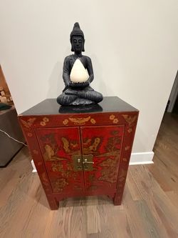 Red Lacquered Chinese Cabinet with Gold Motifs