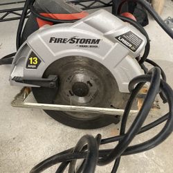 Black and Decker Firestorm 13 Amp Circular saw