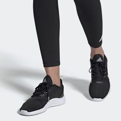 Adidas Women's Novamotion Running Shoe Size 11