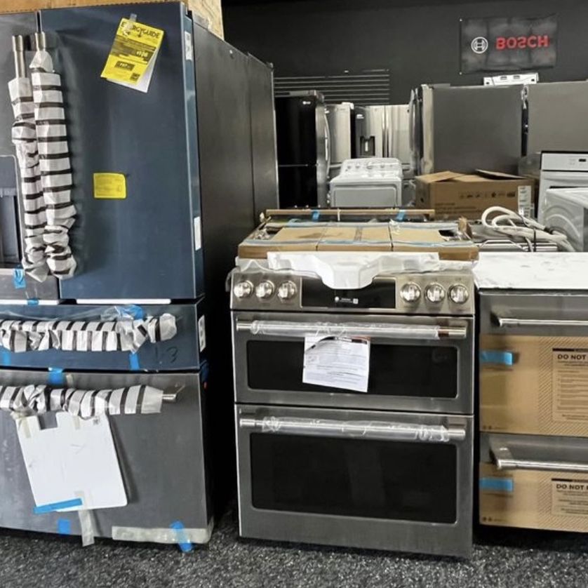 Three Piece New Café Bundle (Fridge, Stove, Dishwasher) 