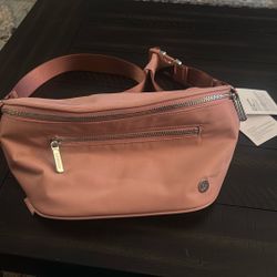Lululemon City Essentials Belt Bag 